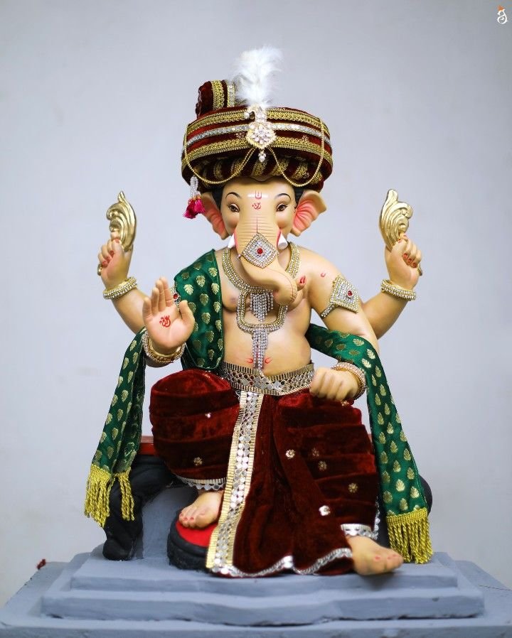 Vakratunda Mahakaya Mantra